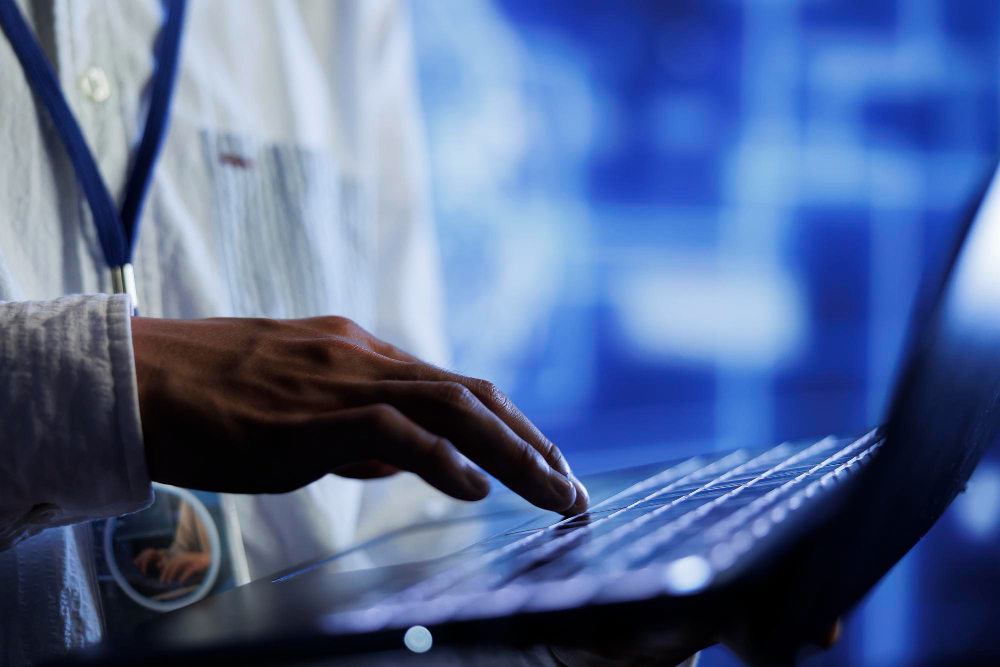 «Нетрика Медицина» представляет ИИ-ассистента для автоматизации работы с данными в здравоохранении